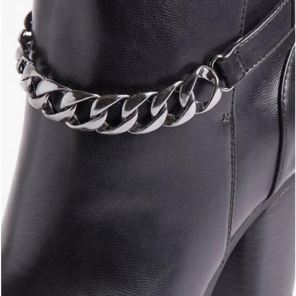 Chain Heel Bootie - Black - Size 7.5WW NWT - Picture 4 of 5